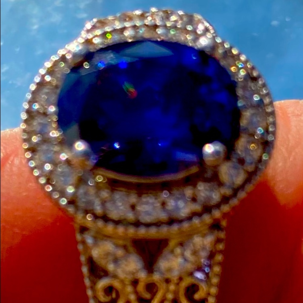 BELLA LUCI TANZANITE